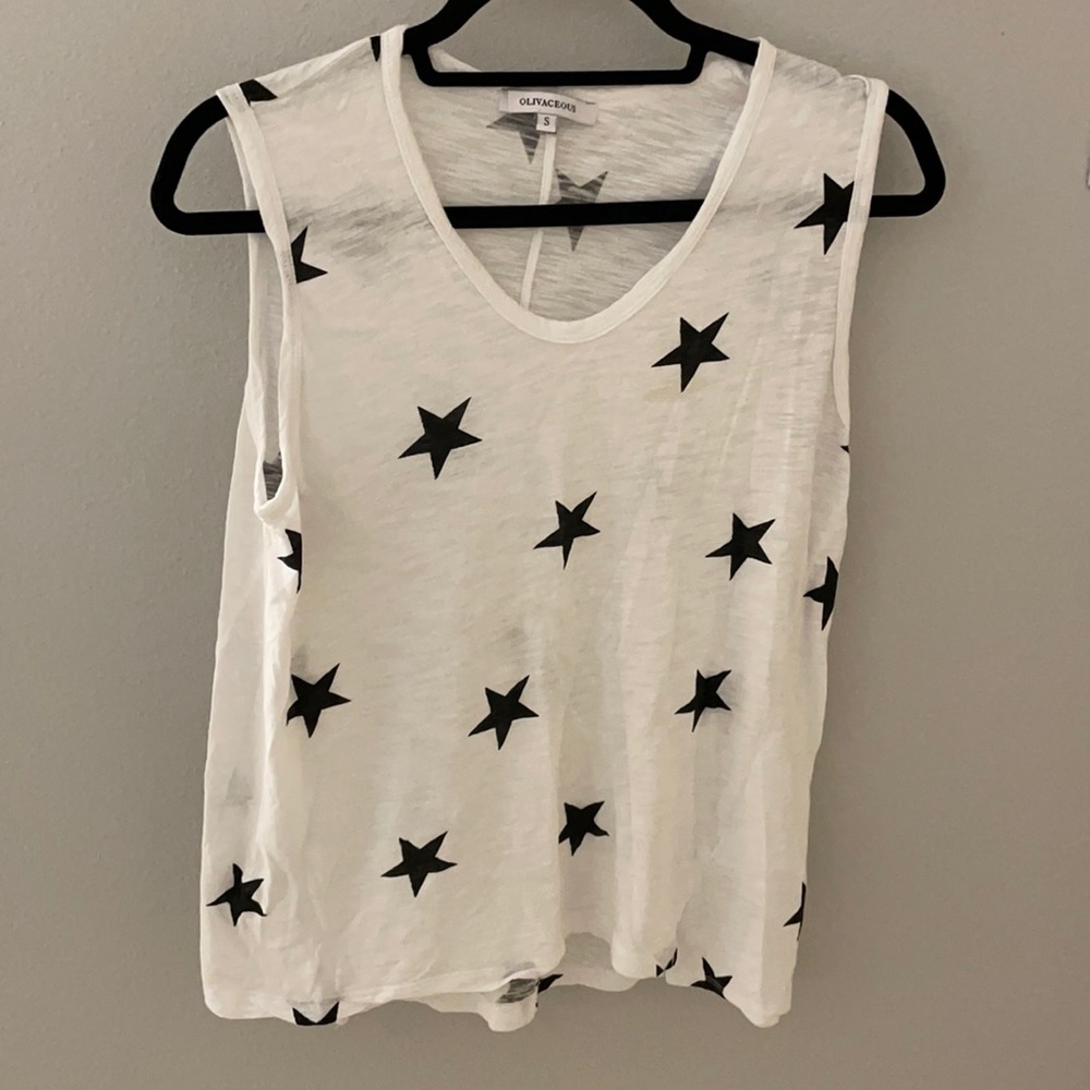 STAR BLACK AND WHITE TOP size small.